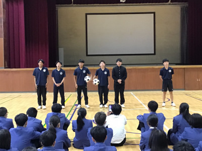 11