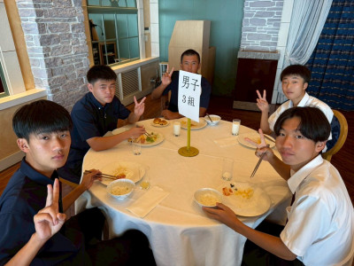 朝食３