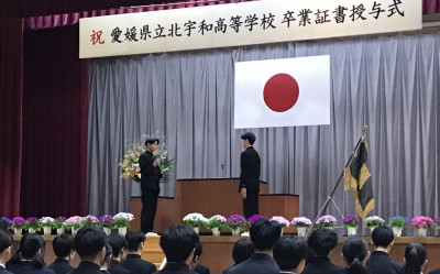 IMG_在校生から記念品2280